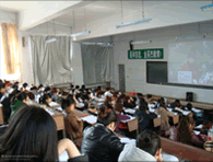 河南金英杰医学培训学校课堂选拍